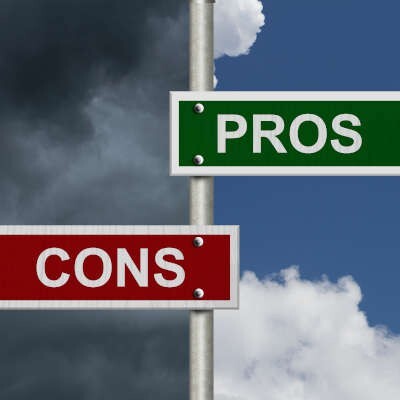 The Pros and Cons of a Hybrid Cloud Solution image